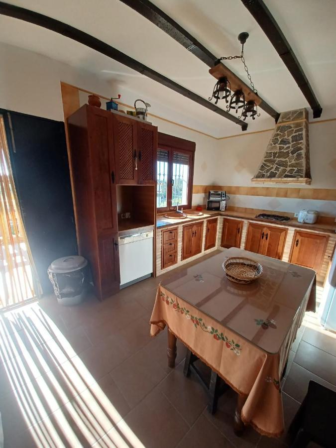 Villa Martinez Alquiler Rural Isabel Alcalá del Valle Dış mekan fotoğraf