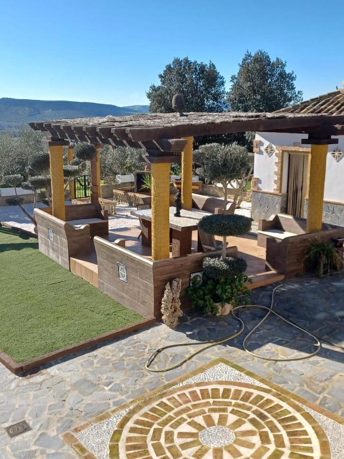 Villa Martinez Alquiler Rural Isabel Alcalá del Valle Dış mekan fotoğraf