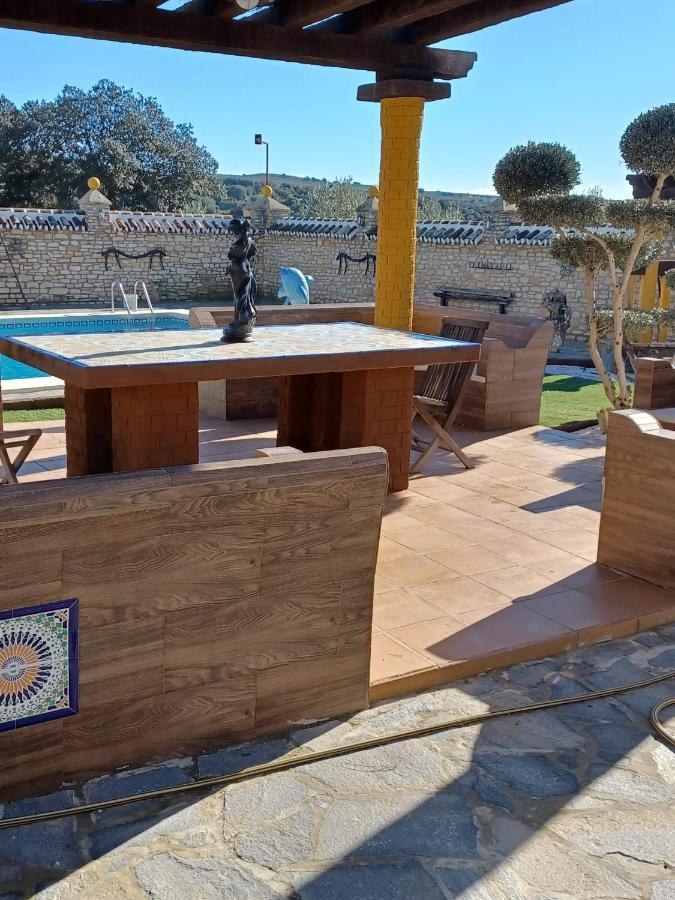 Villa Martinez Alquiler Rural Isabel Alcalá del Valle Dış mekan fotoğraf