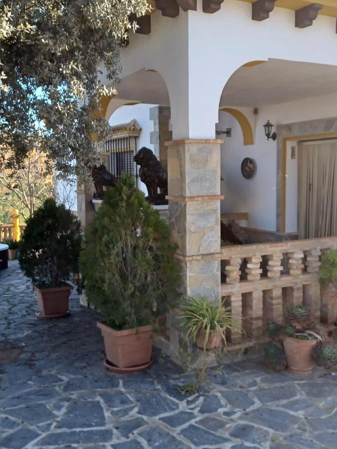 Villa Martinez Alquiler Rural Isabel Alcalá del Valle Dış mekan fotoğraf