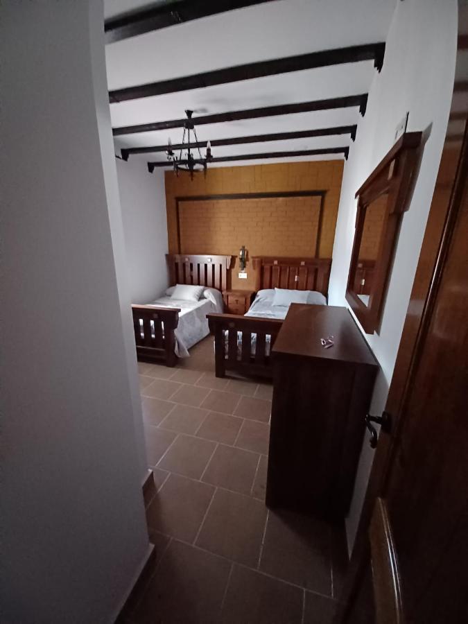 Villa Martinez Alquiler Rural Isabel Alcalá del Valle Dış mekan fotoğraf