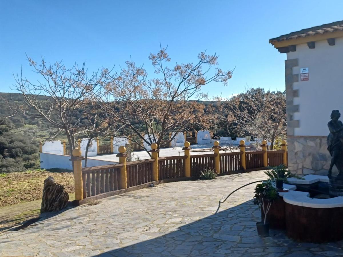 Villa Martinez Alquiler Rural Isabel Alcalá del Valle Dış mekan fotoğraf